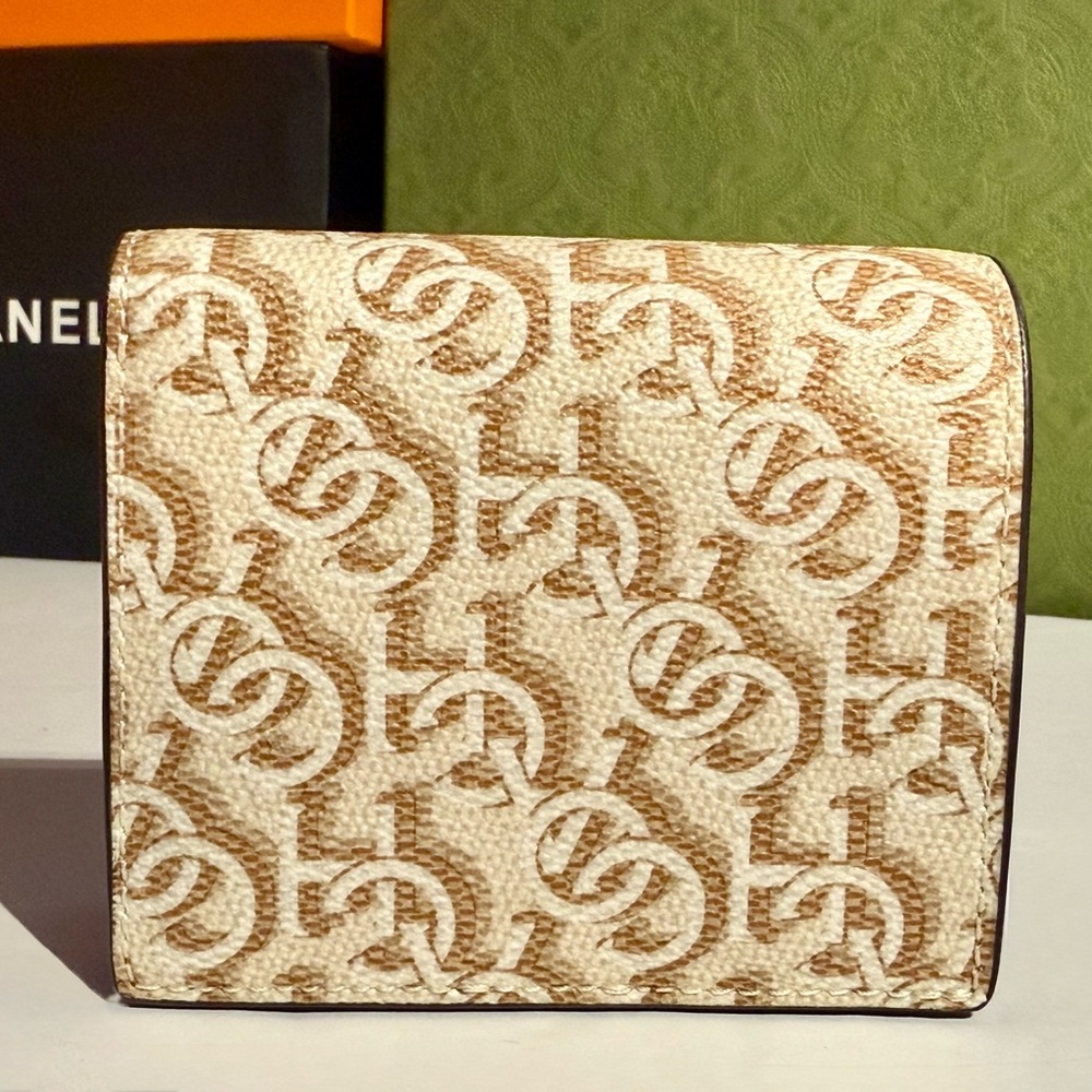 🆕COACH Tan Compact Wallet MSRP:$220 - Picture 3 of 15